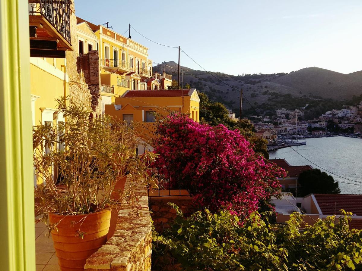 Gasthaus Pitini Symi Exterior foto